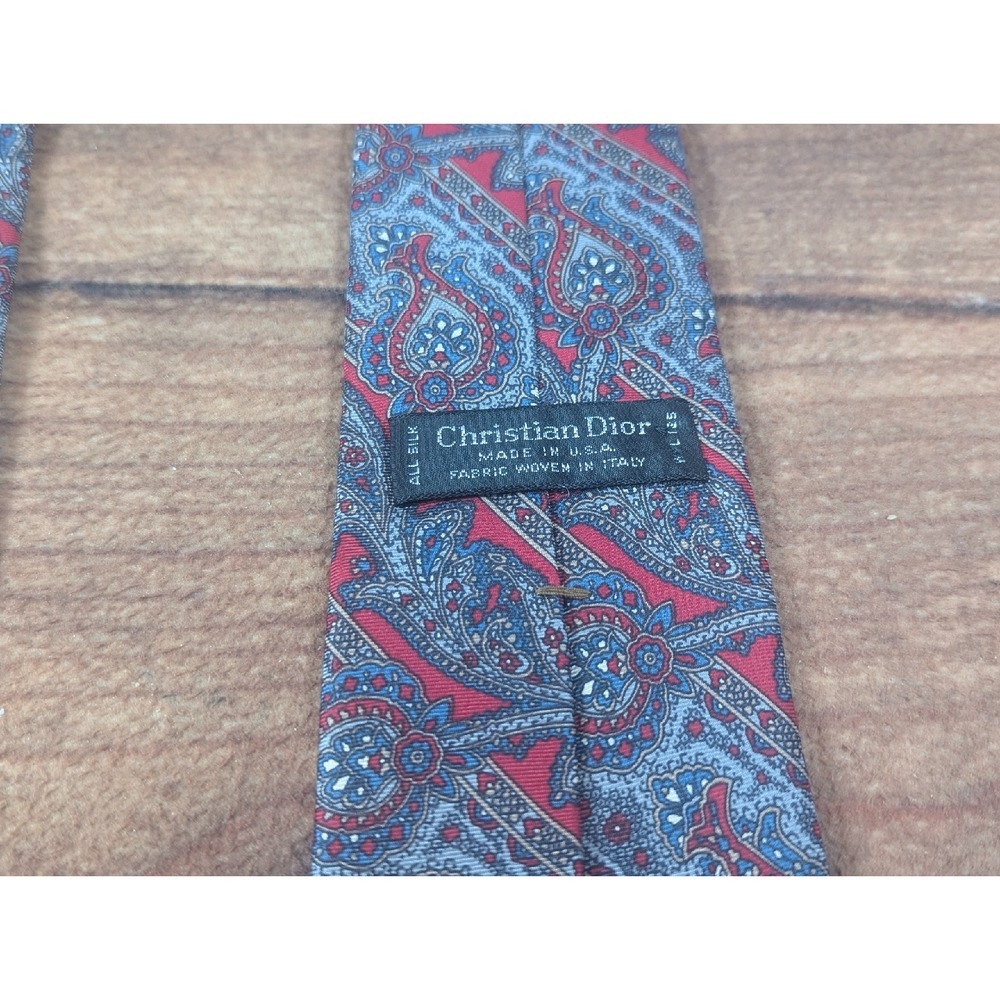 Christian Dior Silk Necktie Paisley Pattern Made in USA Fabric Woven‎ Italy - Picture 4 of 5